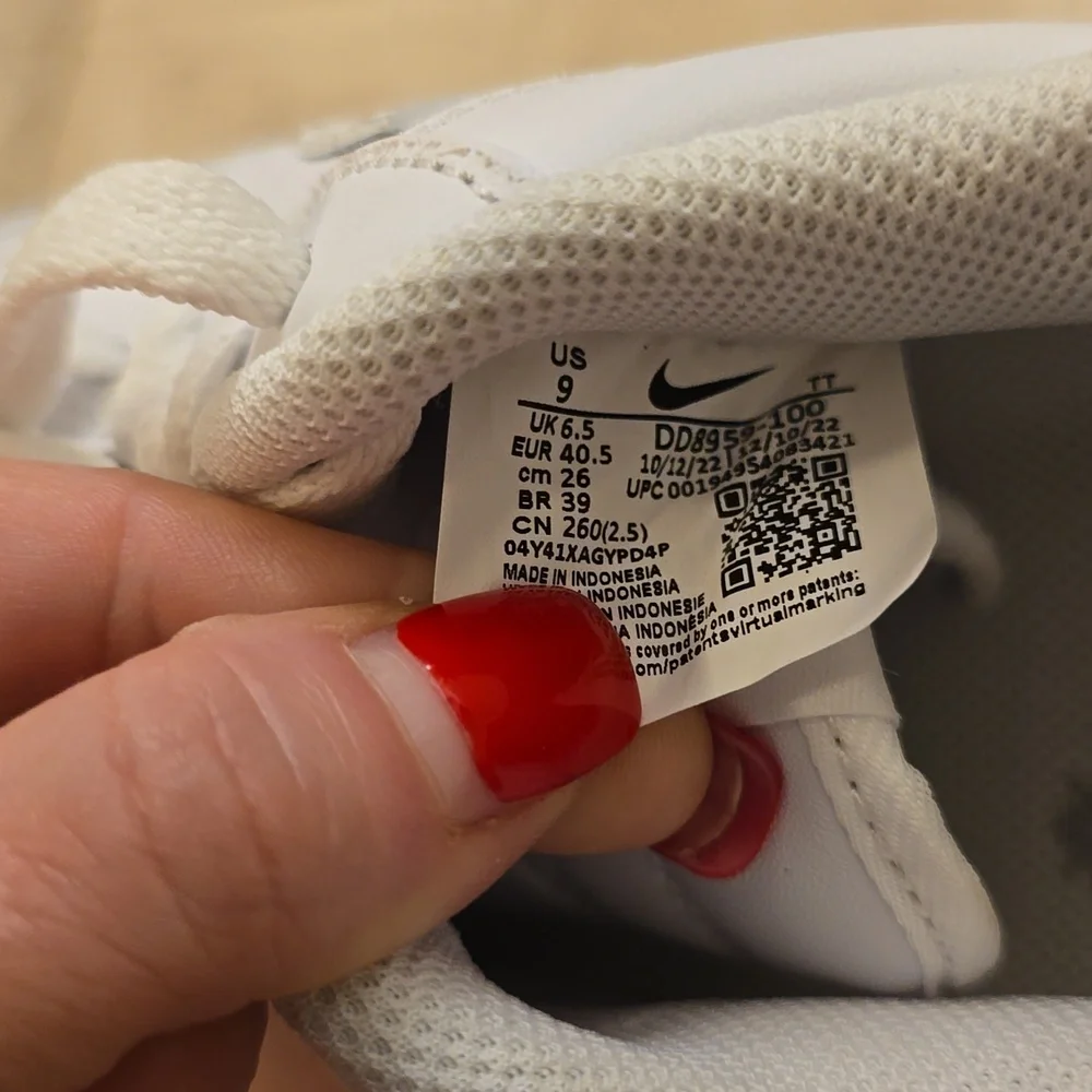 NIB Nike AIR FORCE ONES '07 - Womens SIZE 9 - Picture 6 of 6